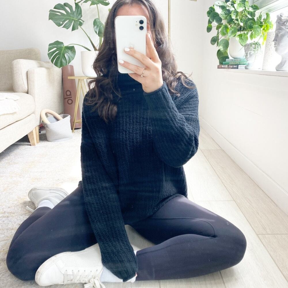 American Eagle Black Fuzzy Oversized Sweater Size Small